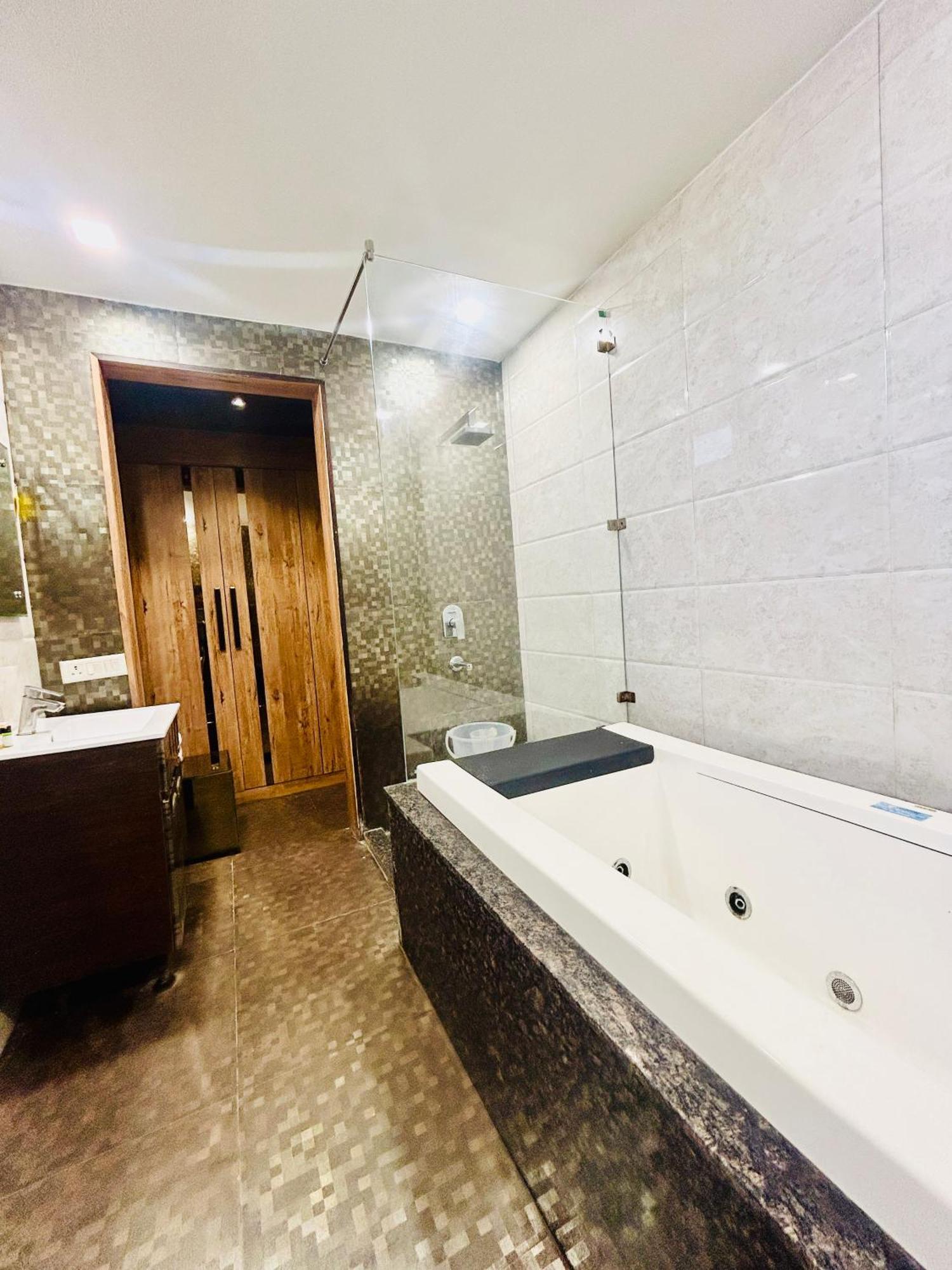 Hotel Gold Souk - Karol Bagh Delhi  Dış mekan fotoğraf